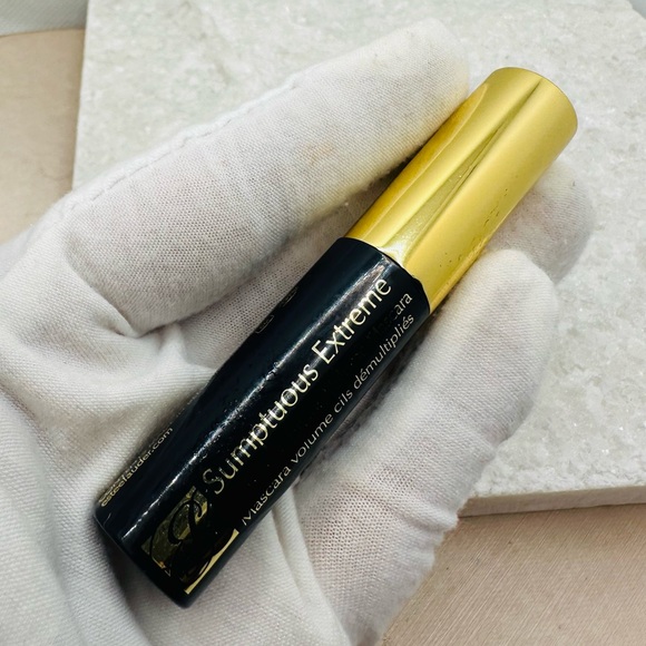 NEW! Estée Lauder Black Sumptuous Extreme Lash Multiplying Volume Mascara - Picture 5 of 10